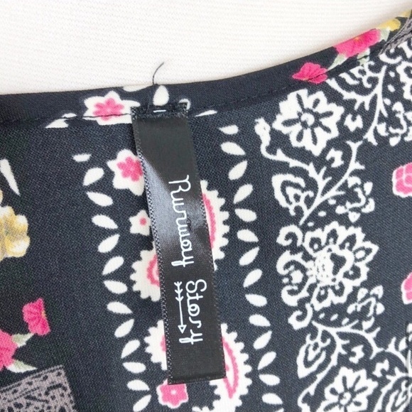 Runway Story floral ruffle crop top - Picture 5 of 7